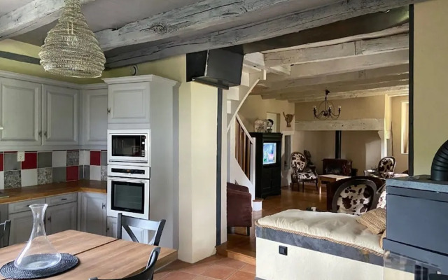 Beautifully Renovated House With Private Pool