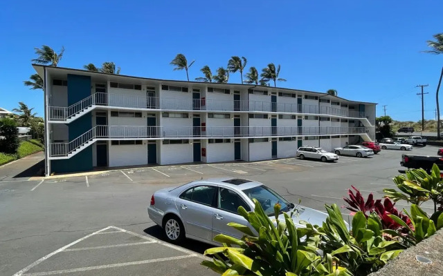Kuau Plaza Paia Condo with Parking