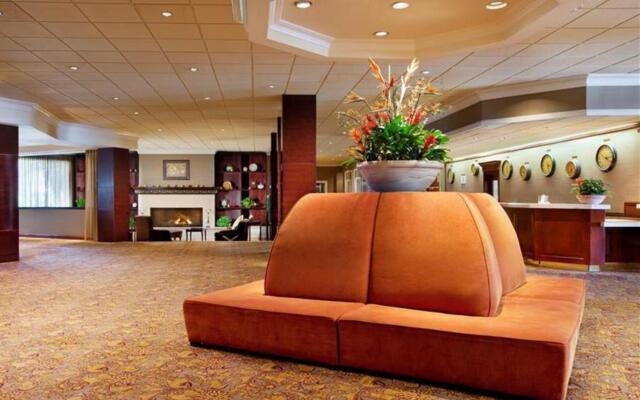Anaheim Majestic Garden Hotel