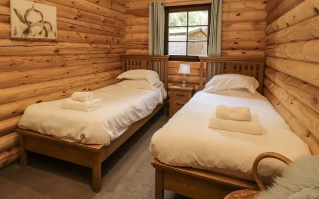 Welcome Hjem Log Cabin