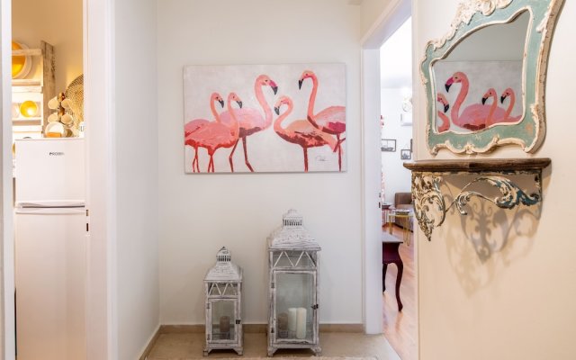 Flamingo City Apartment