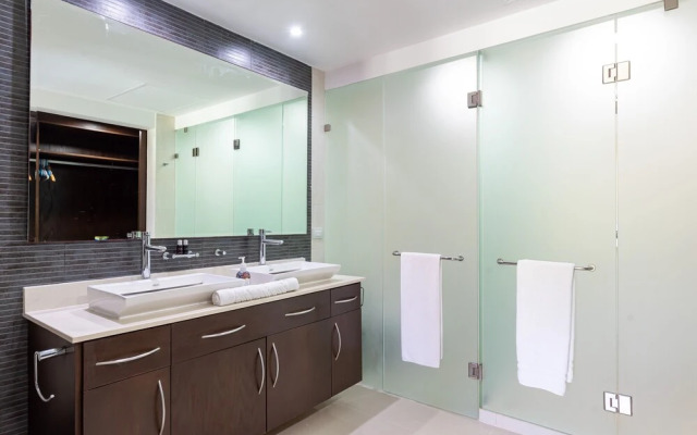 Casa SueÃ±o 2 Bedroom Condo by RedAwning