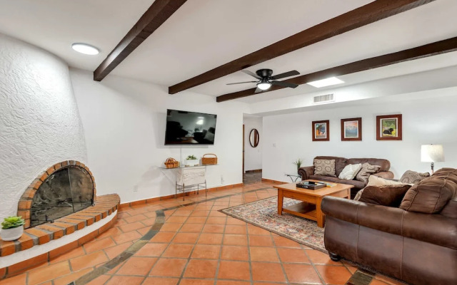 Private Pool: Pet-friendly Home in Scottsdale!