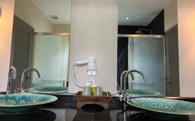 2 Bedroom Neer Phuket Airport