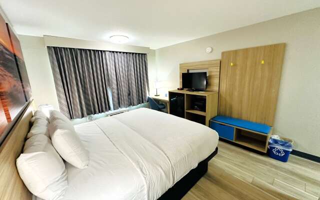 Days Inn by Wyndham Holland