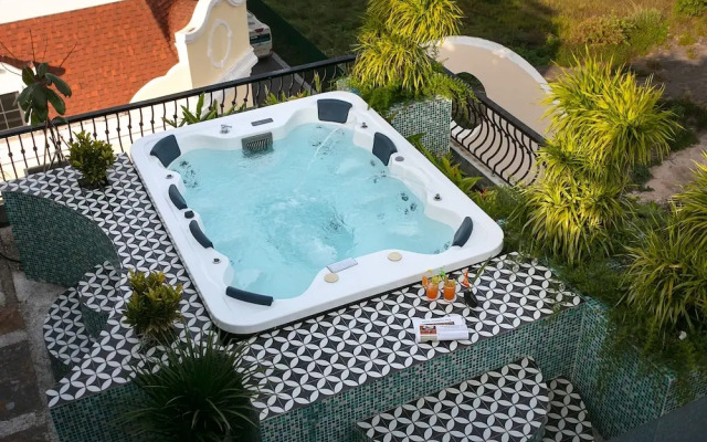The Secret HaLong Hotel
