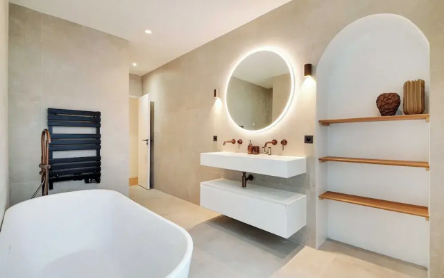 Spacious Flat - 4 Br/10p - Madeleine