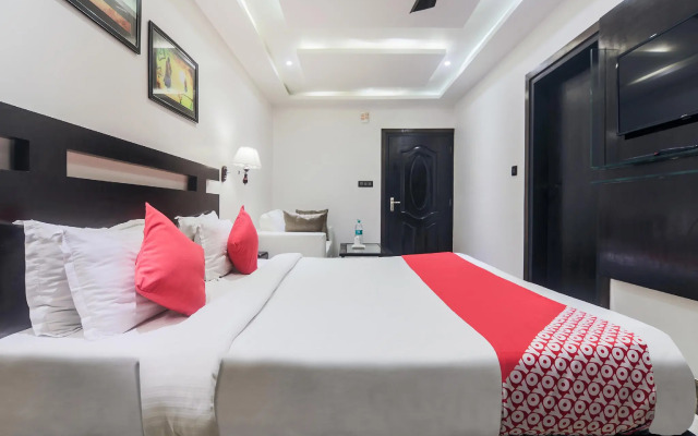 OYO 6645 Hotel Sapphire