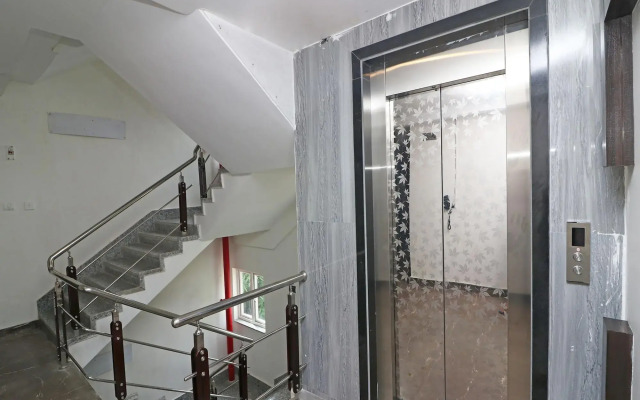 Capital O 14525 The Platinum Studio 50