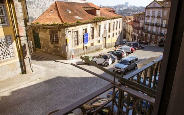 Historical Porto Studios by Porto City Hosts