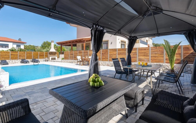 Panthea Luxury Villa