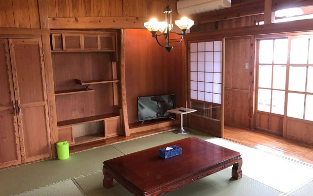 Traditional Villa Kin Shibiranka