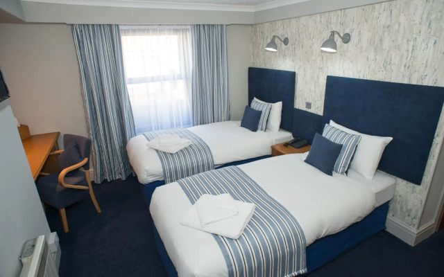 Falcon Hotel