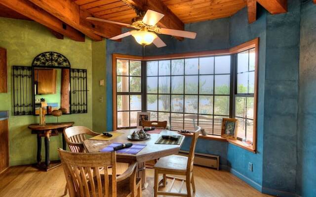 Tucson Natural 5BR by Casago