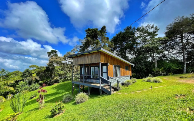 Reventazon River Mountain Lodge