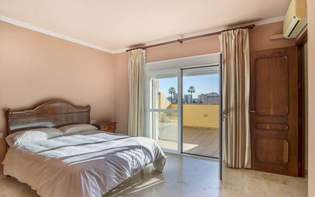 Villa 5 Bedrooms With Pool And Wifi 107872