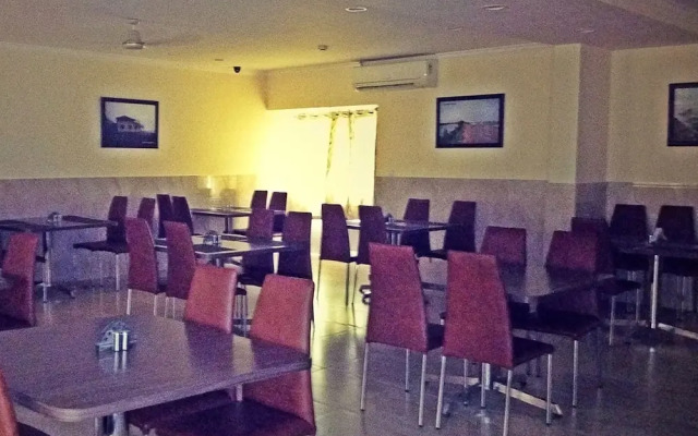 Hotel mookambika palace
