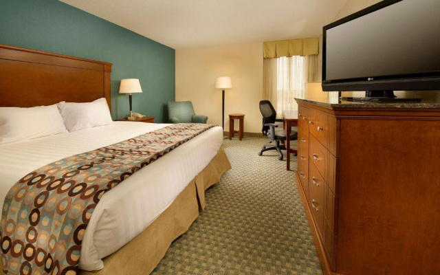 Drury Inn & Suites St. Louis St. Peters