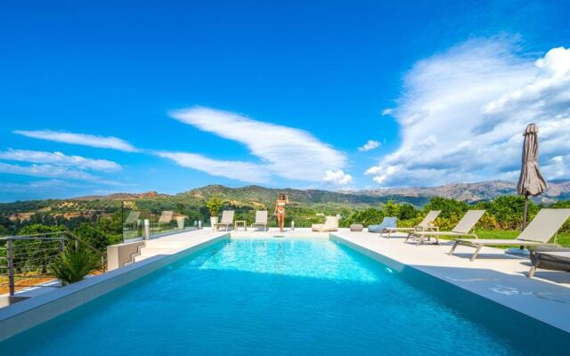 Villa Florentina ✩ Private Pool ✩ BBQ ✩ 7 Guests