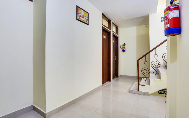 Super Hotel O Dwarka Metro