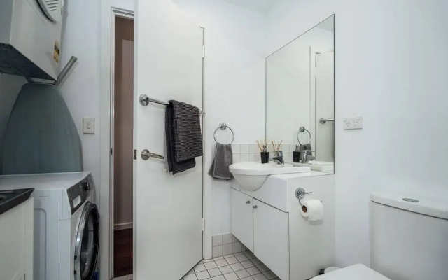 Tropicana on Bent - WiFi - Nespresso Heart of East End