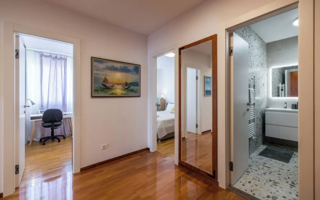 Beachaholic M&G, Luxury Seaside Suites On Znjan