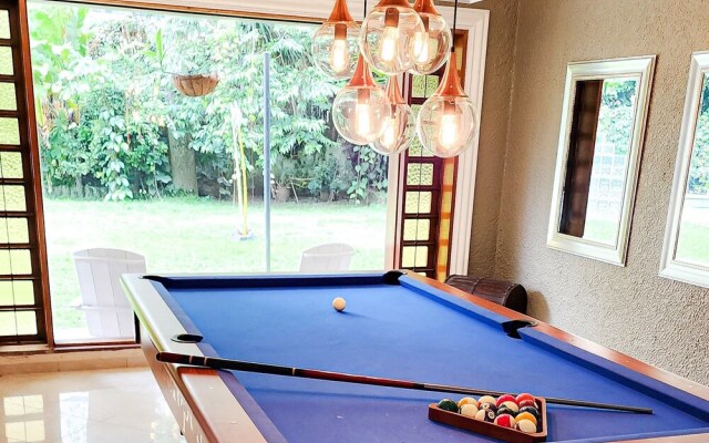 Luxury Villa In Provenza