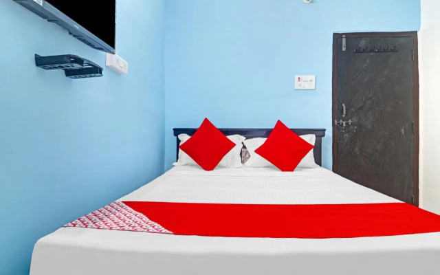 OYO Flagship 80554 Hanuma Residencies