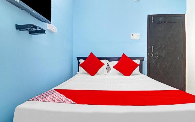 OYO Flagship 80554 Hanuma Residencies