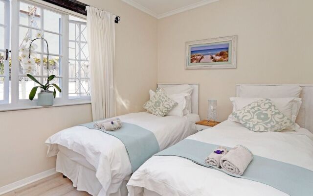 Hout Bay Beach Cottage