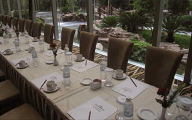 Howard Johnson All Suites