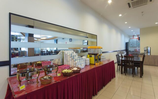 World Youth Hotel