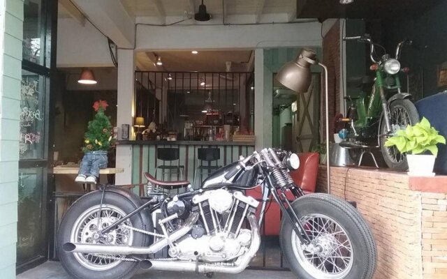 Hipstel hostel&bistro