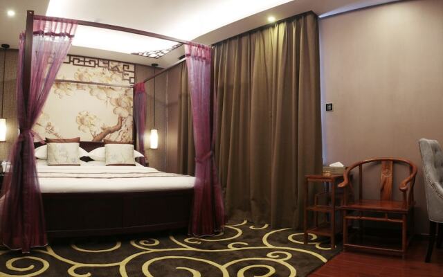 Pullanoman Holiday Inn