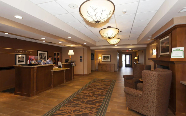 Hampton Inn & Suites Riverton