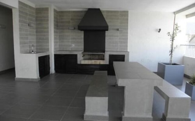 YQ Santiago Suites