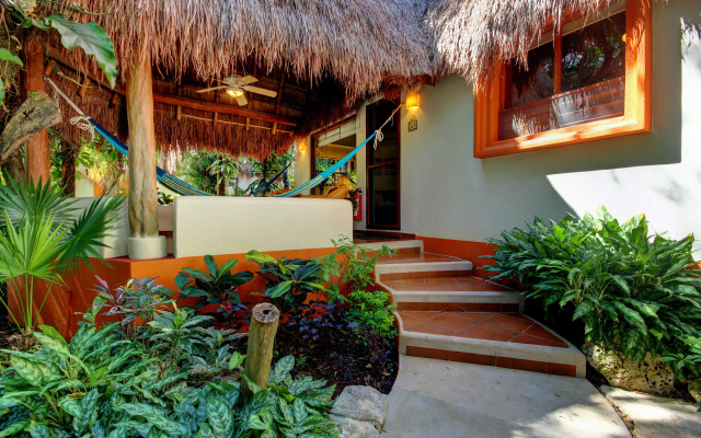 Riviera Maya Suites