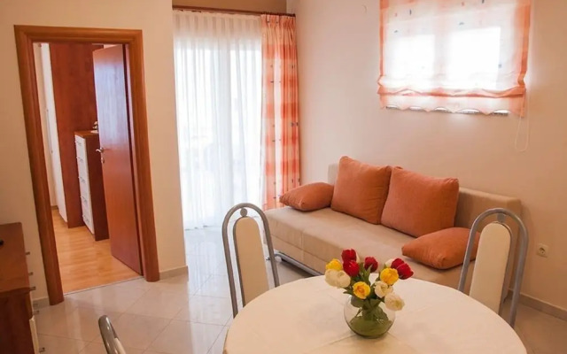 Karolinas - Parking - A3-white