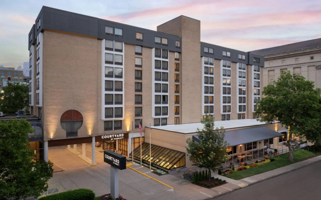 Courtyard by Marriott Pittsburgh University Center