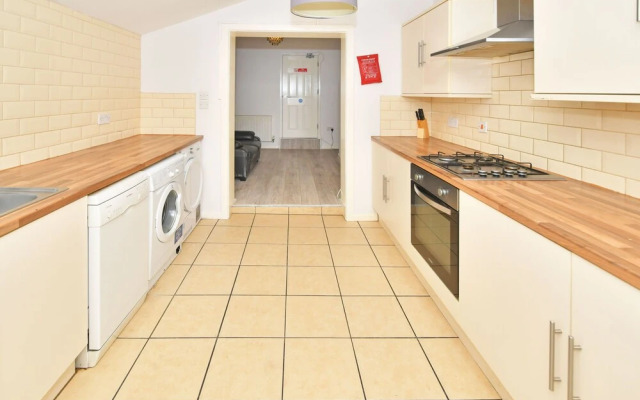 Townhouse @ 115 Walthall Street Crewe