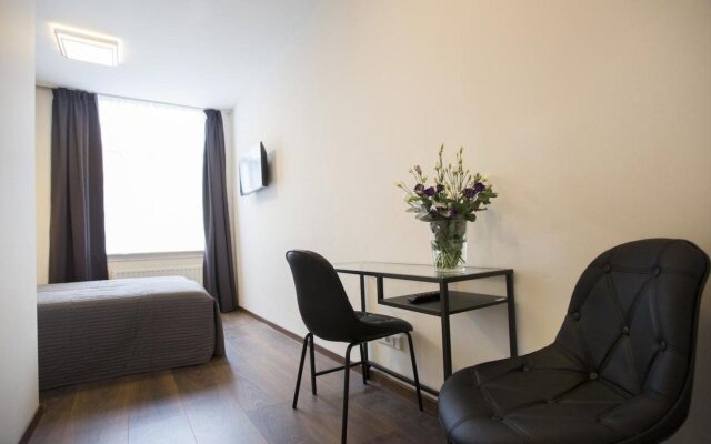 Quentin Hotel Golden Bear