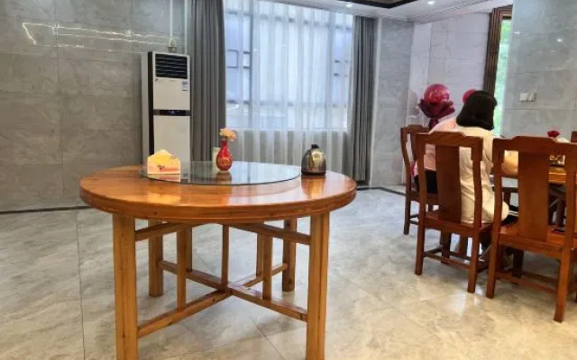 Xinhe Hot Spring Homestay