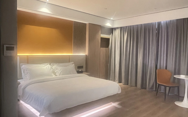 Miya Hotel ( Xiangyang Wuzhou International)