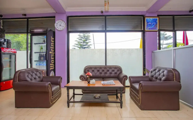 SPOT ON 425 A-one Hotel