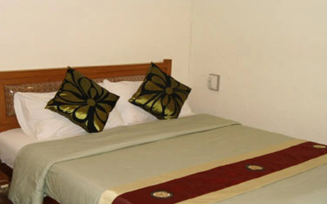 Ubon Hotel