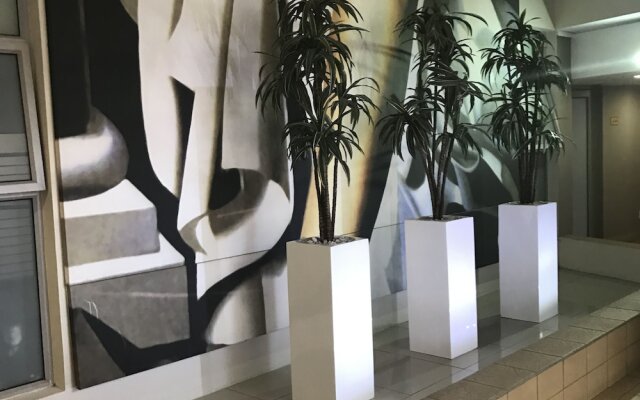 First Divine Suites - Hydro Park