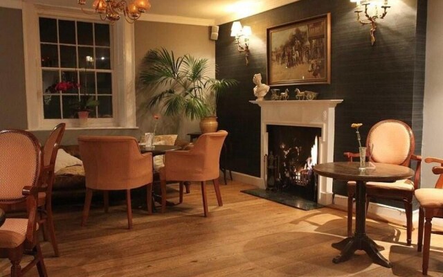 Godstone Hotel