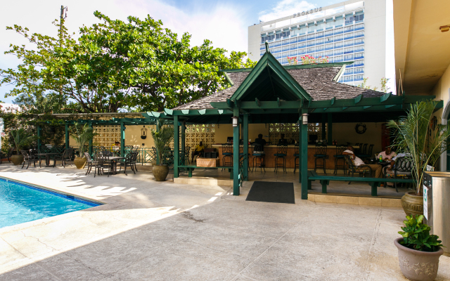 The Courtleigh Hotel and Suites