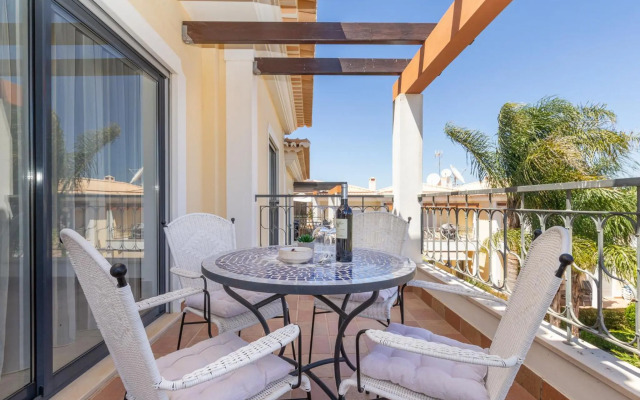 Santa Maria Apartment at Porto de Mos beach