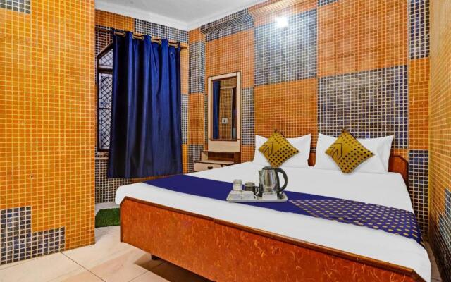 SPOT ON 62846 Mayank Saini Guest House